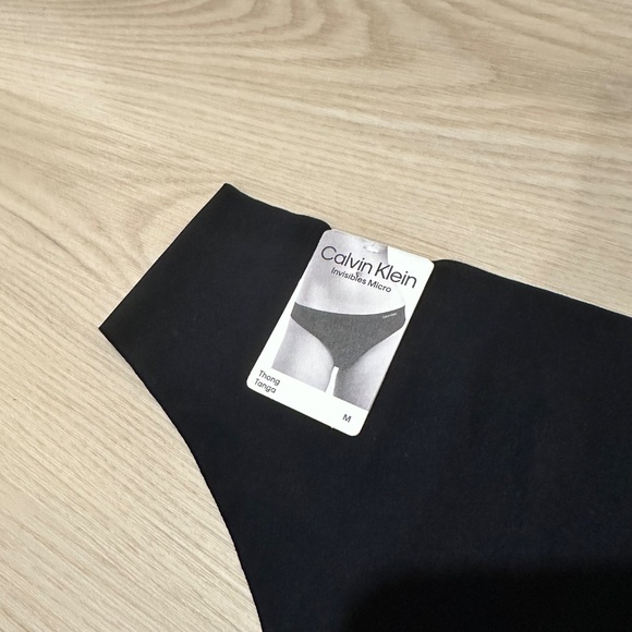 Calvin Klein Invisibles Micro Thong - Size Medium - Picture 4 of 8